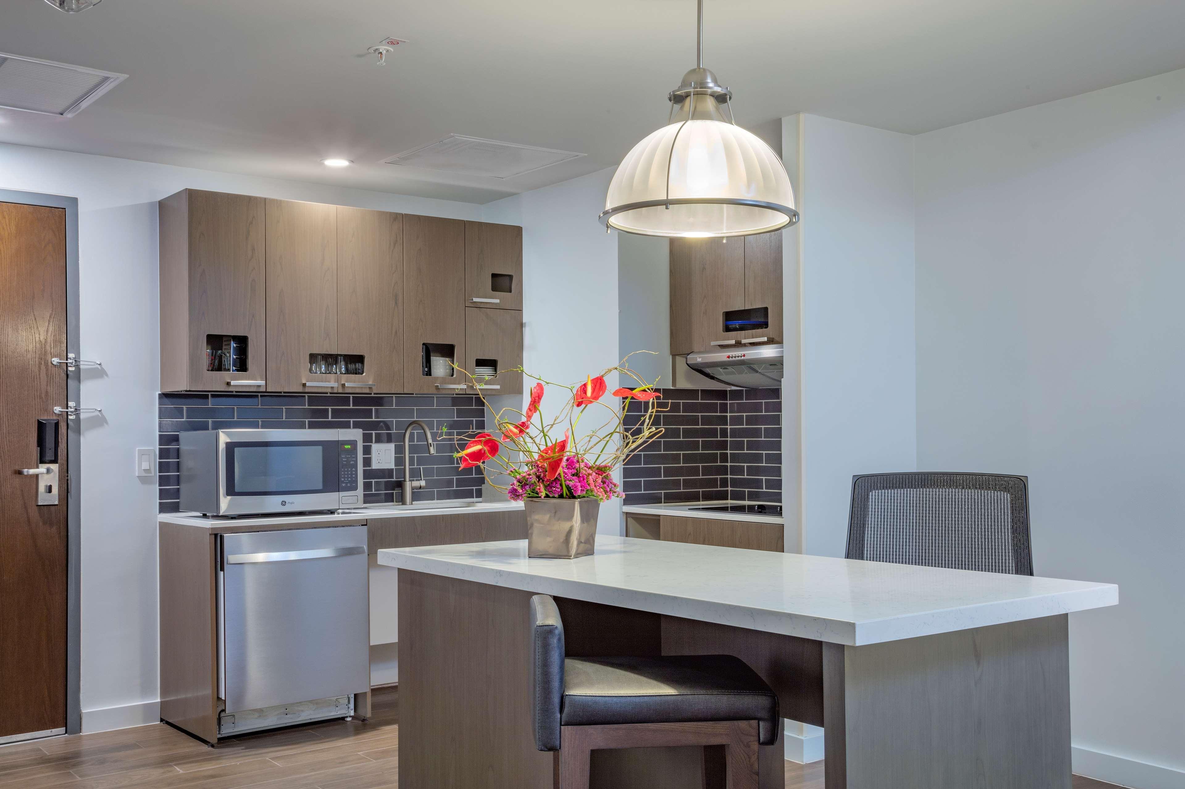 Hyatt House Santa Fe Hotel